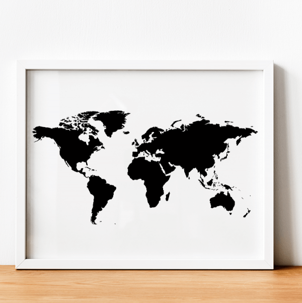 pocztówka mapa świata czarna